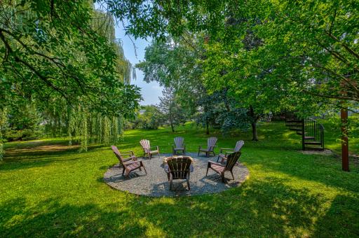 2167 Woodbridge Way, Saint Paul, MN 55125
