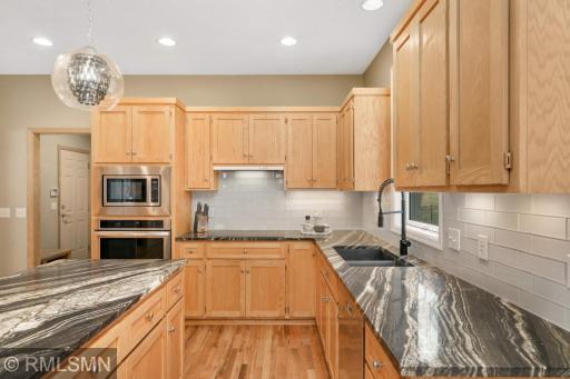 8767 Springwood Drive, Saint Paul, MN 55125