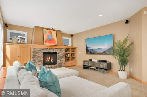 8767 Springwood Drive, Saint Paul, MN 55125