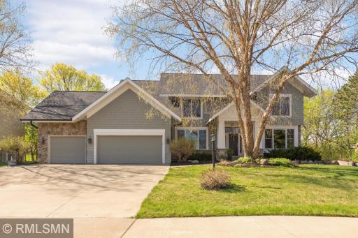 8767 Springwood Drive, Saint Paul, MN 55125