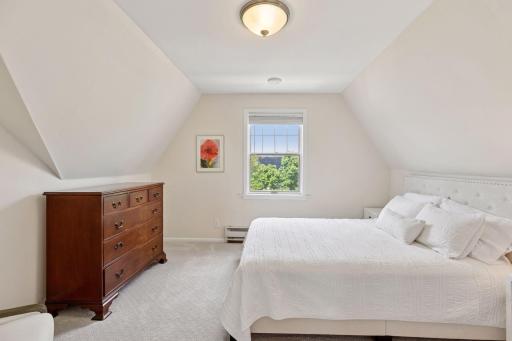 4201 Dupont Avenue South - Spacecrafting - 0074.jpg