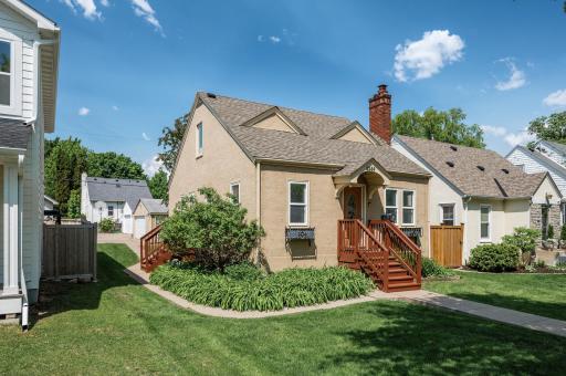 4244 Oakland Avenue, Minneapolis, MN 55407