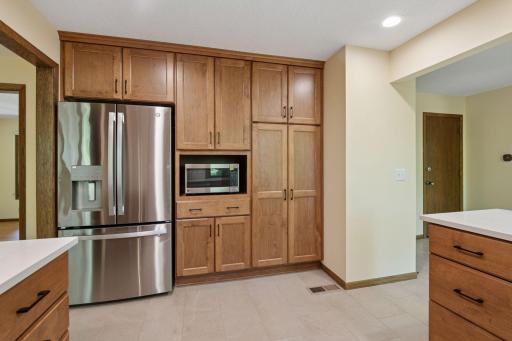 10301 Stanley Circle Kitchen Refrigerator Pantry.jpg