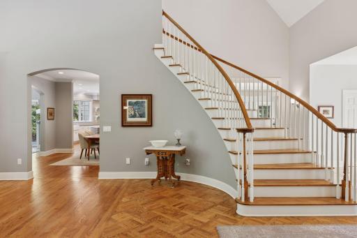 490 Old Long Lake Road, Wayzata, MN 55391