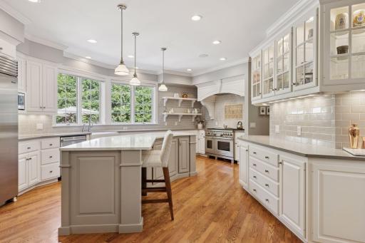 490 Old Long Lake Road, Wayzata, MN 55391