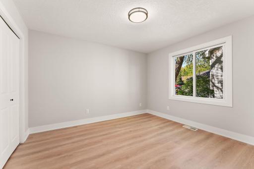 10630 166th Street W, Lakeville, MN 55044