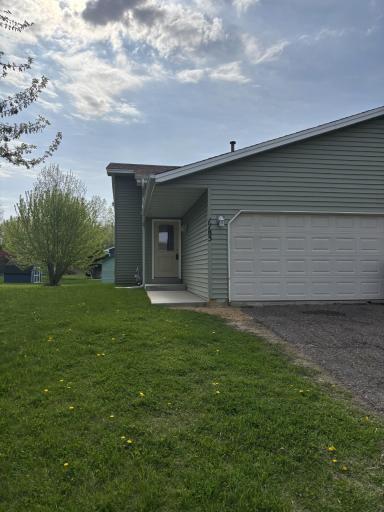 1785 Hale Avenue N, Oakdale, MN 55128