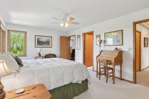 32875 Stanton Trail, Cannon Falls, MN 55009