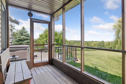 32875 Stanton Trail, Cannon Falls, MN 55009