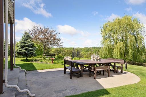 32875 Stanton Trail, Cannon Falls, MN 55009