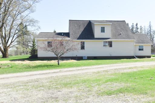 45573 250th Avenue NE, Middle River, MN 56737