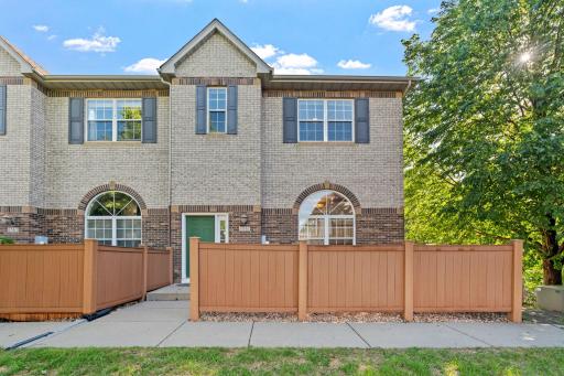 6561 Regency Lane, Eden Prairie, MN 55344