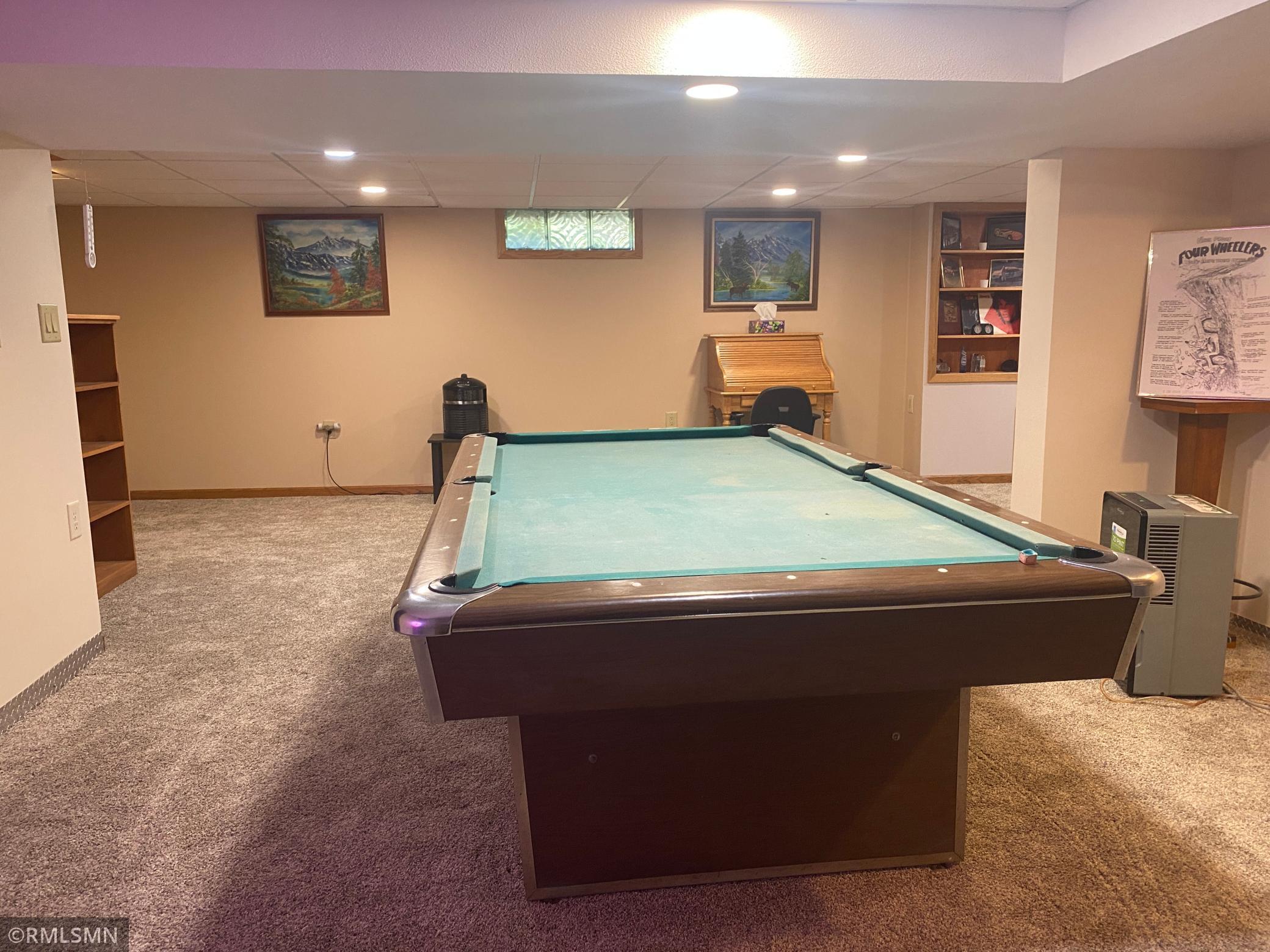 Pool table stays