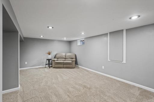 10817 Crooked Lake Boulevard NW, Minneapolis, MN 55433