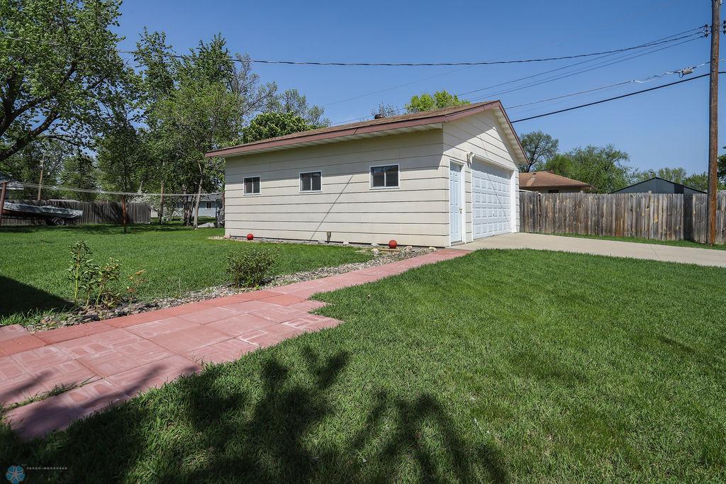 Walkway to garage