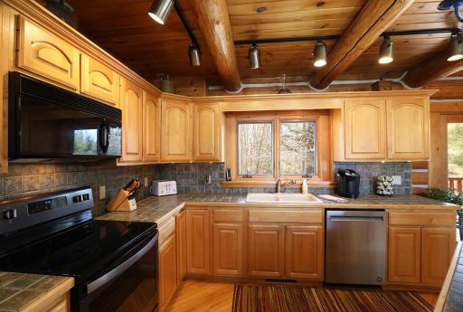 2550 Rock Ridge Road, Cook, MN 55723