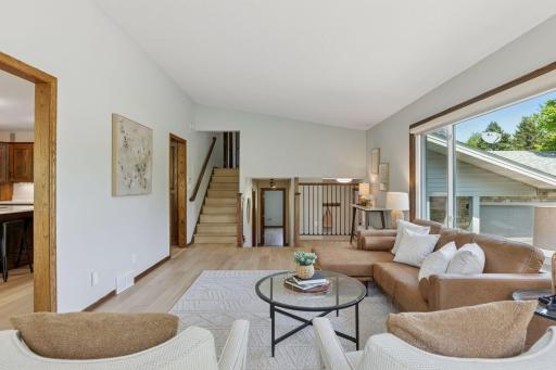 11700 Lockridge Avenue S, Cottage Grove, MN 55033