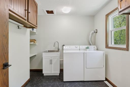 11700 Lockridge Avenue S, Cottage Grove, MN 55033