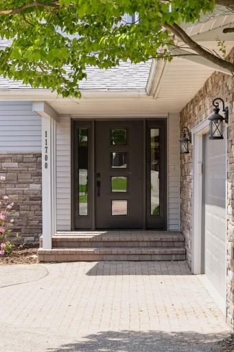 11700 Lockridge Avenue S, Cottage Grove, MN 55033