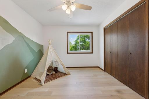 11700 Lockridge Avenue S, Cottage Grove, MN 55033