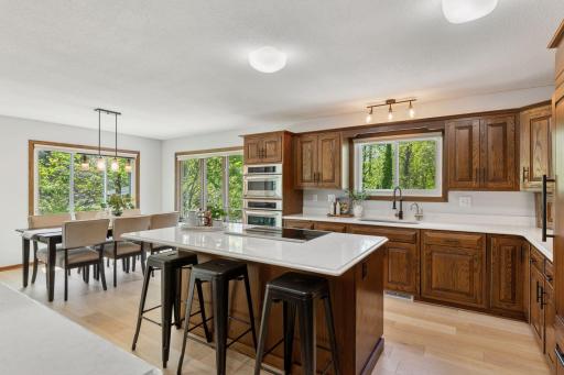 11700 Lockridge Avenue S, Cottage Grove, MN 55033
