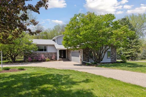 11700 Lockridge Avenue S, Cottage Grove, MN 55033