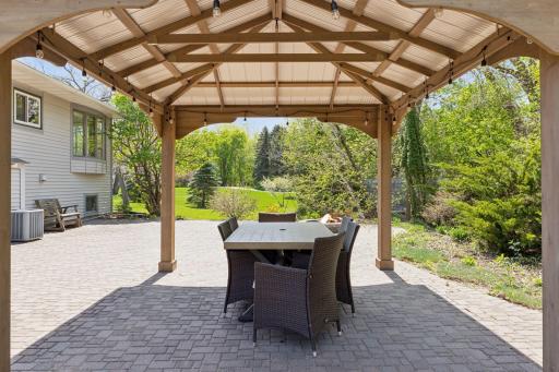 11700 Lockridge Avenue S, Cottage Grove, MN 55033