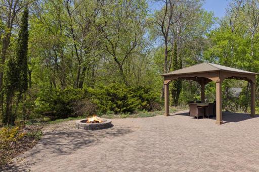11700 Lockridge Avenue S, Cottage Grove, MN 55033