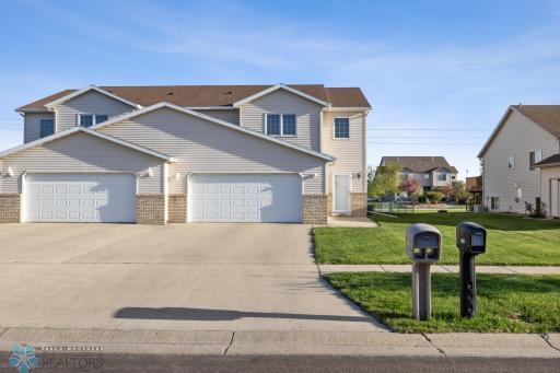 4378 46th Avenue S, Fargo, ND 58104