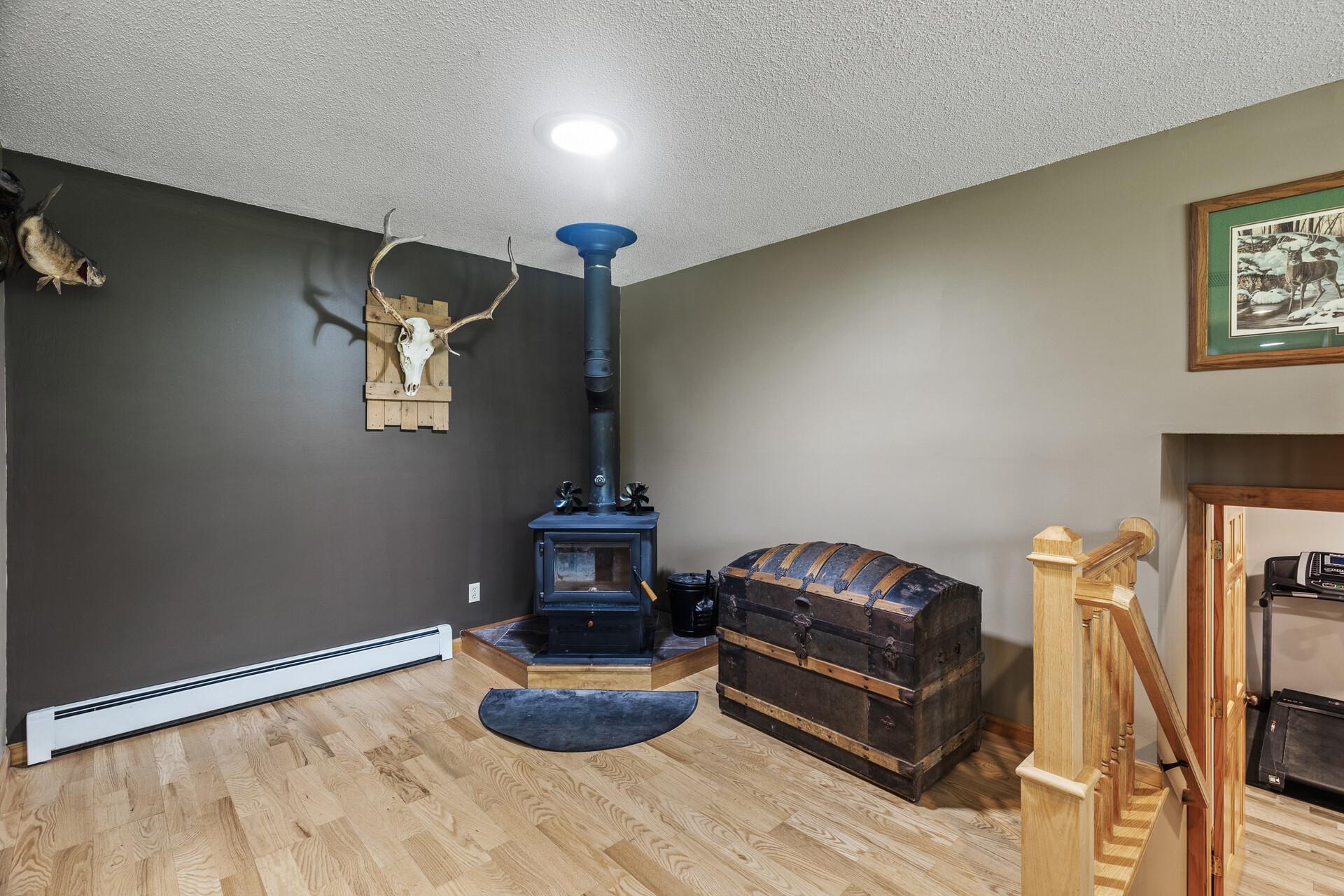 16_36438_July_Ave16_mls.jpg