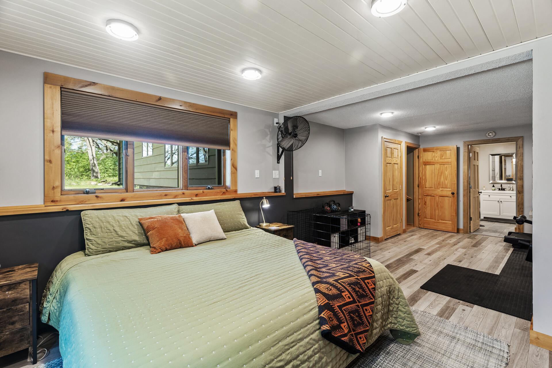 32_36438_July_Ave32_mls.jpg
