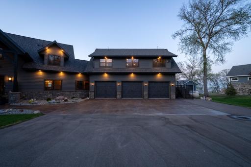 4380 Pine Point Drive NW, Walker, MN 56484