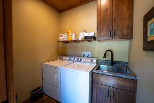 4380 Pine Point Drive NW, Walker, MN 56484