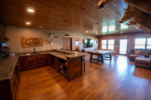 4380 Pine Point Drive NW, Walker, MN 56484