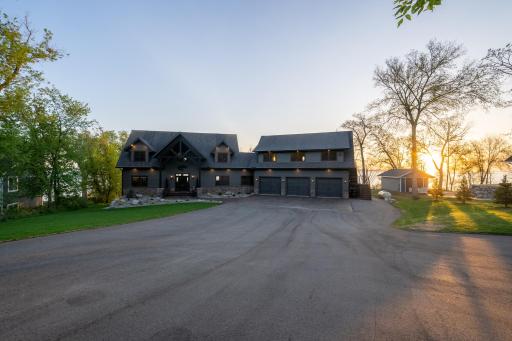 4380 Pine Point Drive NW, Walker, MN 56484