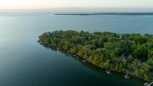 4380 Pine Point Drive NW, Walker, MN 56484