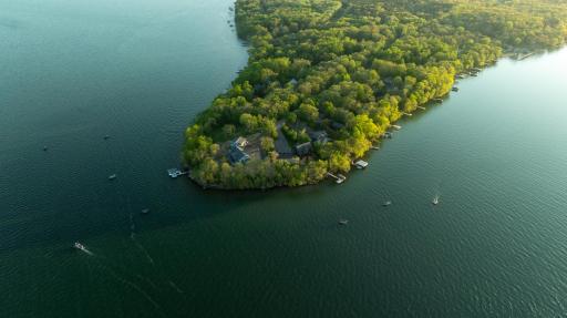 4380 Pine Point Drive NW, Walker, MN 56484