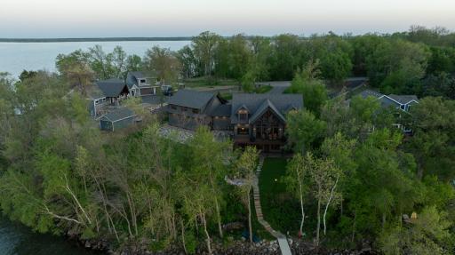 4380 Pine Point Drive NW, Walker, MN 56484