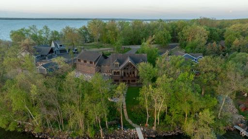 4380 Pine Point Drive NW, Walker, MN 56484