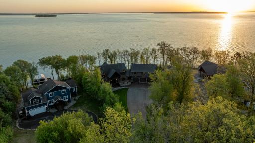4380 Pine Point Drive NW, Walker, MN 56484