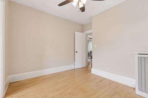 1386 Berkeley Avenue, Saint Paul, MN 55105