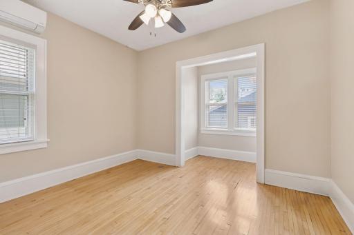 1386 Berkeley Avenue, Saint Paul, MN 55105