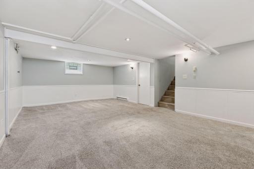 1386 Berkeley Avenue, Saint Paul, MN 55105