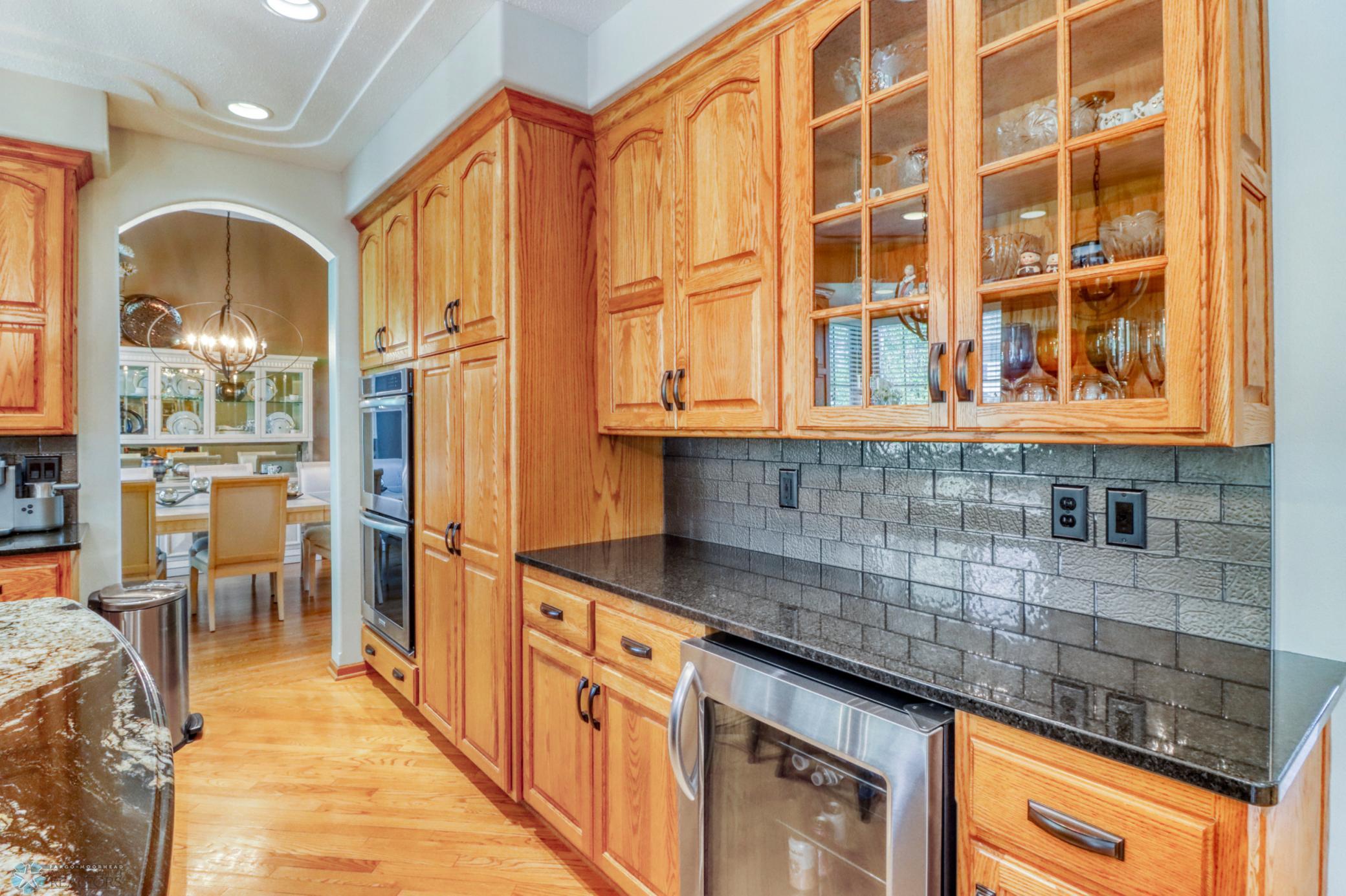Kitchen1_6.JPG