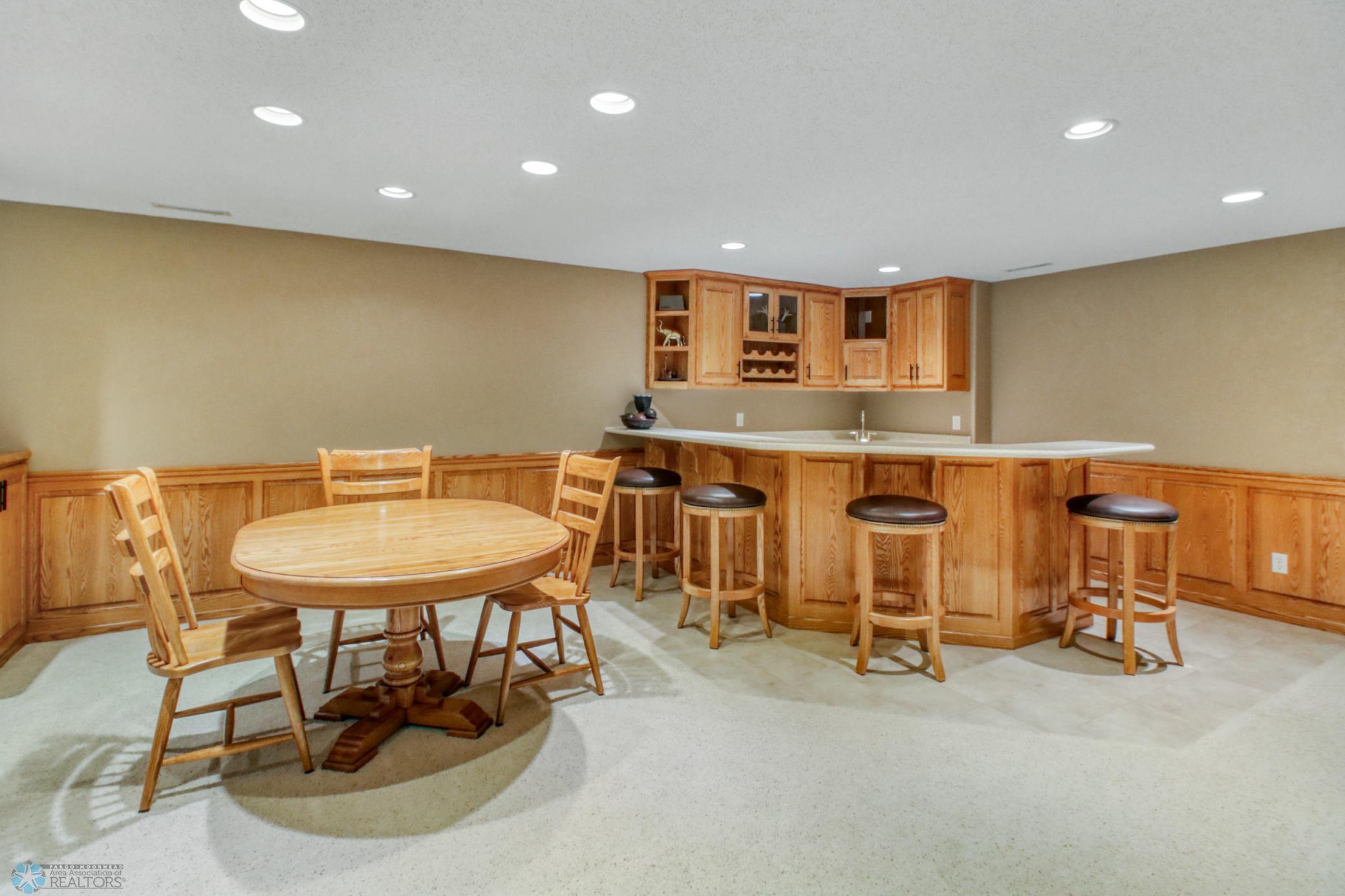 Basement Bar1_4.JPG