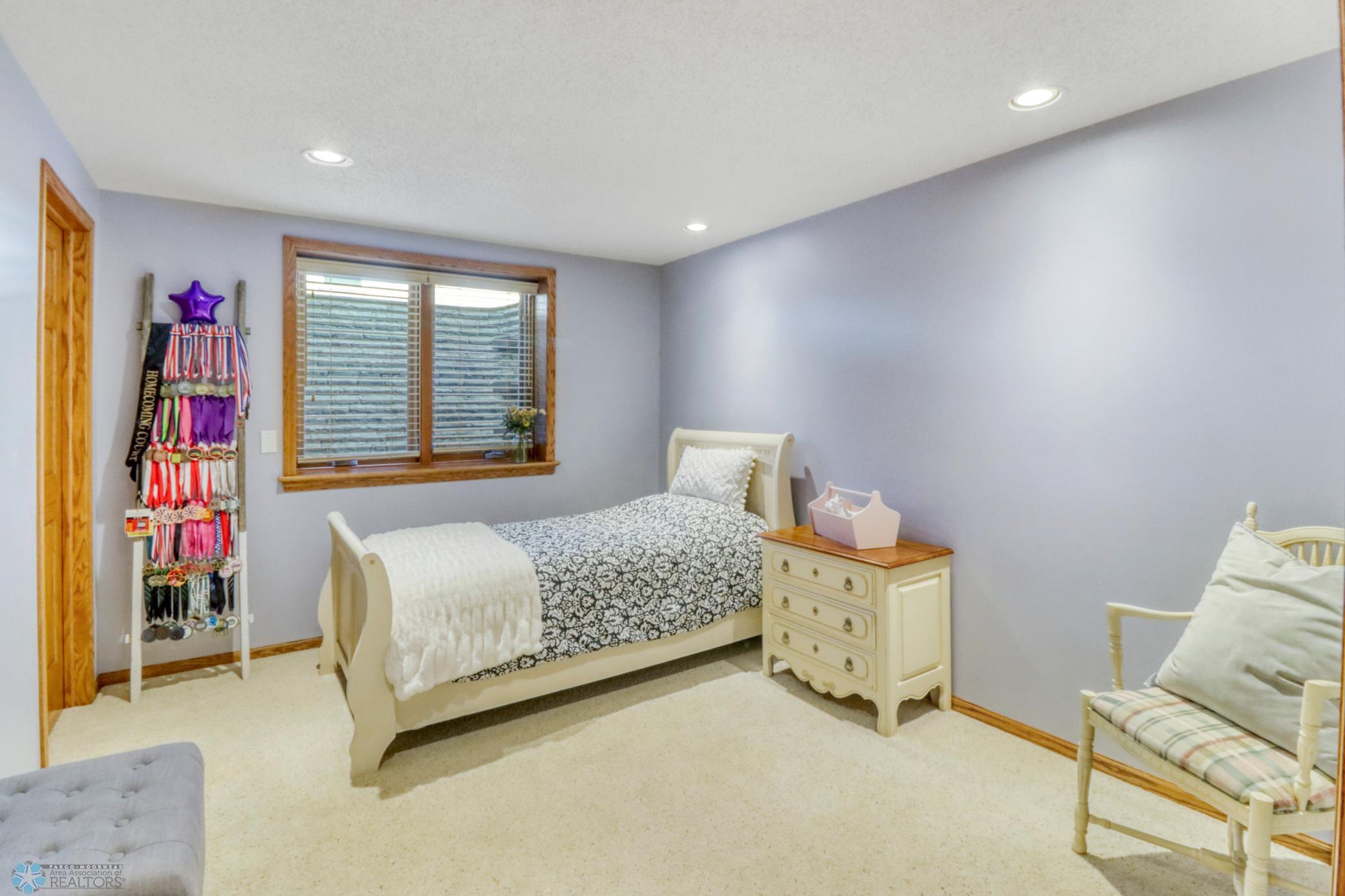Basement Bedroom1_1.JPG