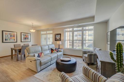 2550 38th Avenue NE, 208, Minneapolis, MN 55421