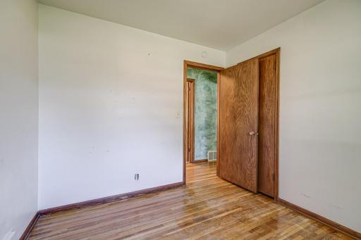 7124 Kyle Avenue N, Minneapolis, MN 55429