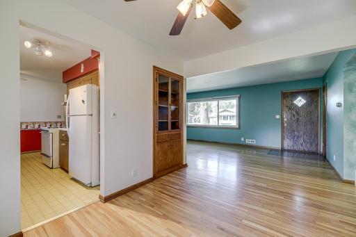 7124 Kyle Avenue N, Minneapolis, MN 55429