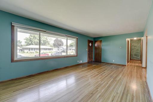 7124 Kyle Avenue N, Minneapolis, MN 55429
